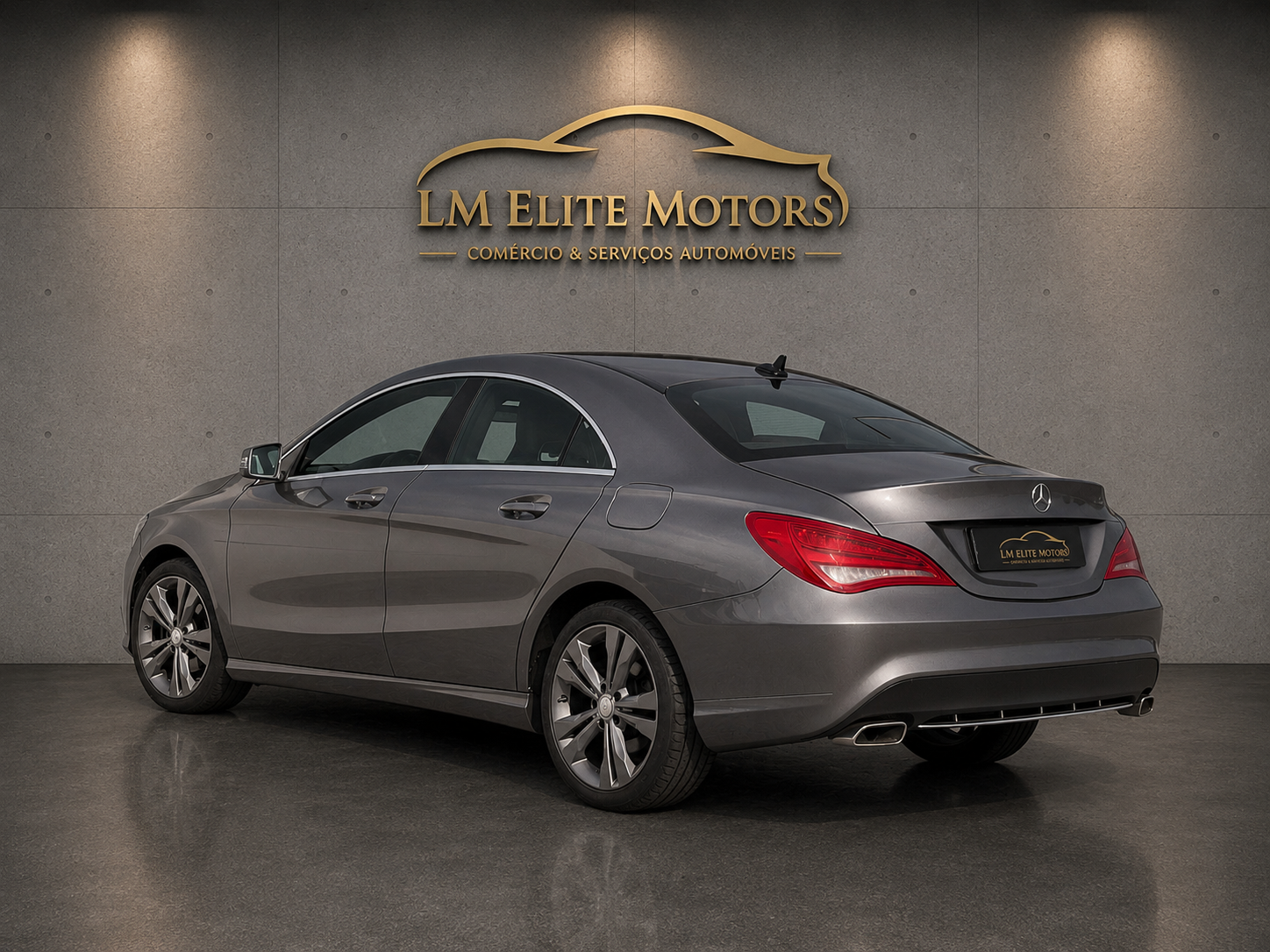 Mercedes-Benz CLA 180d traseira